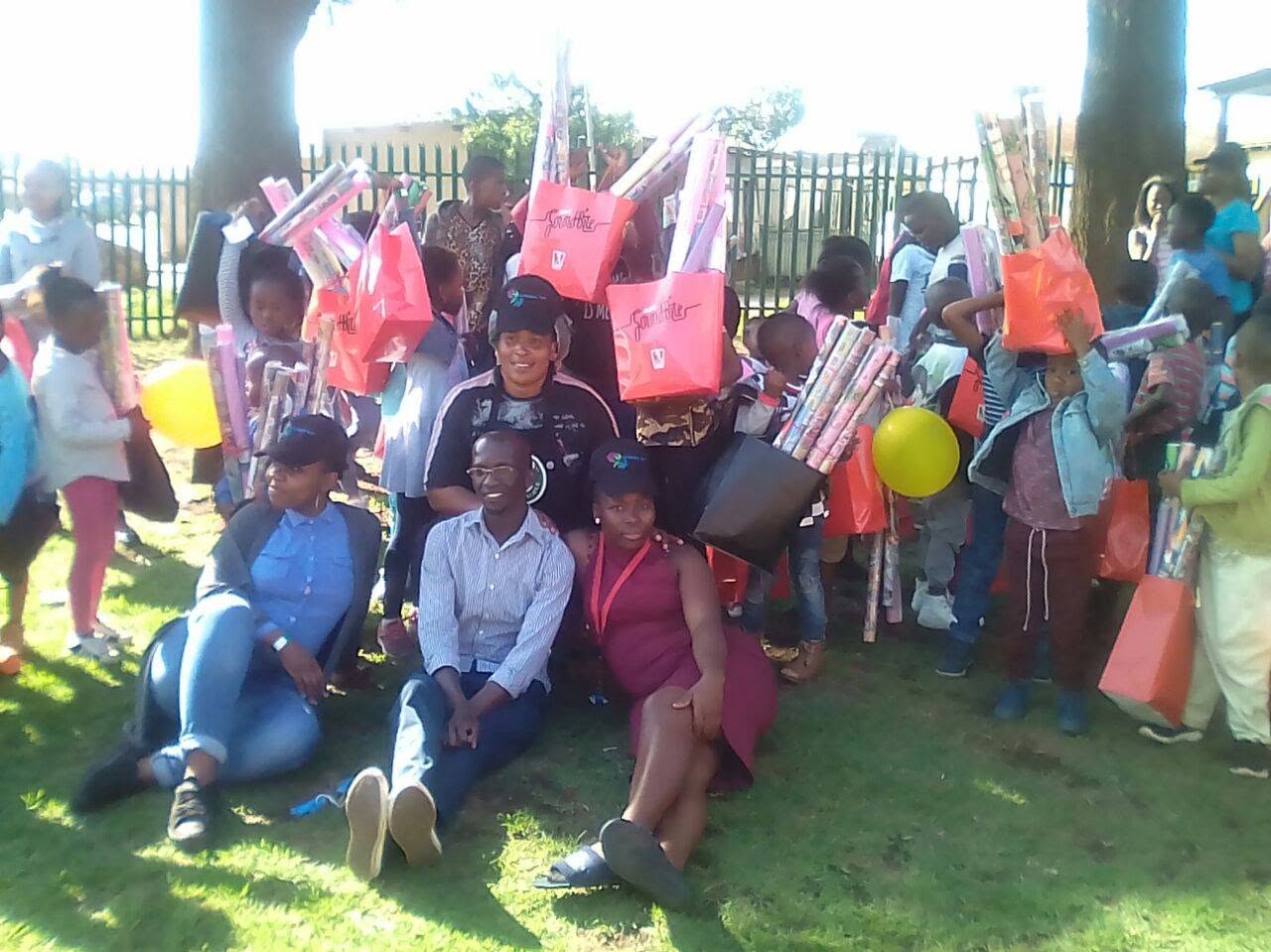 Sakh'ulwazi Foundation mentors and learners in Soweto